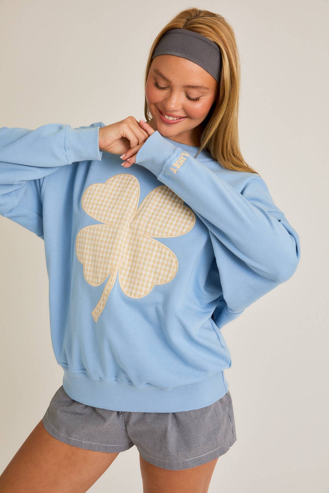 'CLOVER' CONTRAST OVERSIZED SWEATSHIRT: LT BLUE