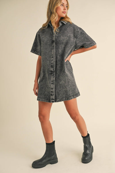 SHORT SLEEVE HIDDEN BUTTON DOWN DENIM SHIRT DRESS