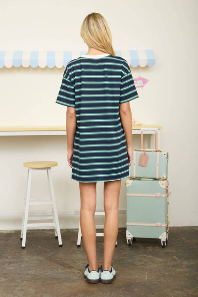 MULTI-COLOR STRIPE SHORT SLEEVE T-SHIRT MINI DRESS: NAVY MULTI