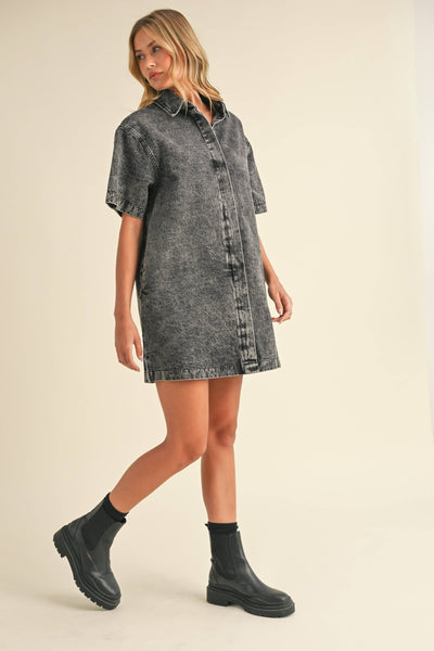 SHORT SLEEVE HIDDEN BUTTON DOWN DENIM SHIRT DRESS