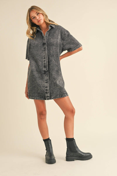 SHORT SLEEVE HIDDEN BUTTON DOWN DENIM SHIRT DRESS