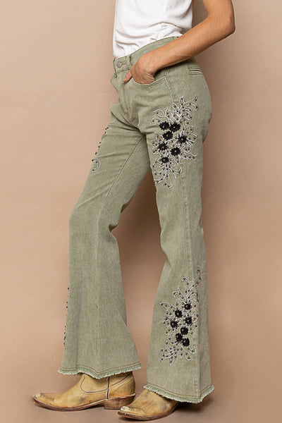 Contrast embroidered stretchable twill flare pants