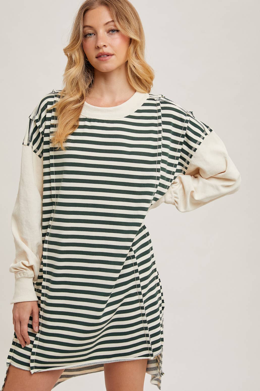 OVERSIZED CONTRAST STRIPE SWEATSHIRT DRESS: HUNTER GREEN