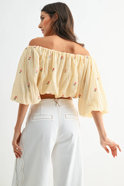 CJT27076 Off-Shoulder Floral Embroidered Blouse: LT.YELLOW / S-M-L (3-2-1)