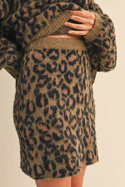 ANIMAL PRINTED OVERSIZED SWEATER TOP AND SKIRT SET: ANIMAL