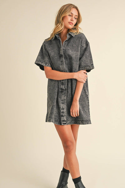 SHORT SLEEVE HIDDEN BUTTON DOWN DENIM SHIRT DRESS