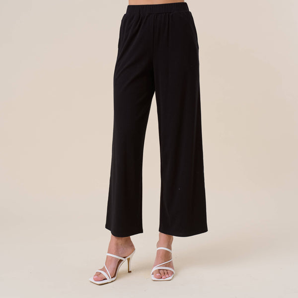 Gathered top & pants set with gold brooch: BLACK