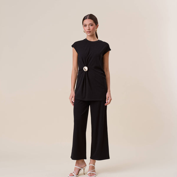 Gathered top & pants set with gold brooch: BLACK