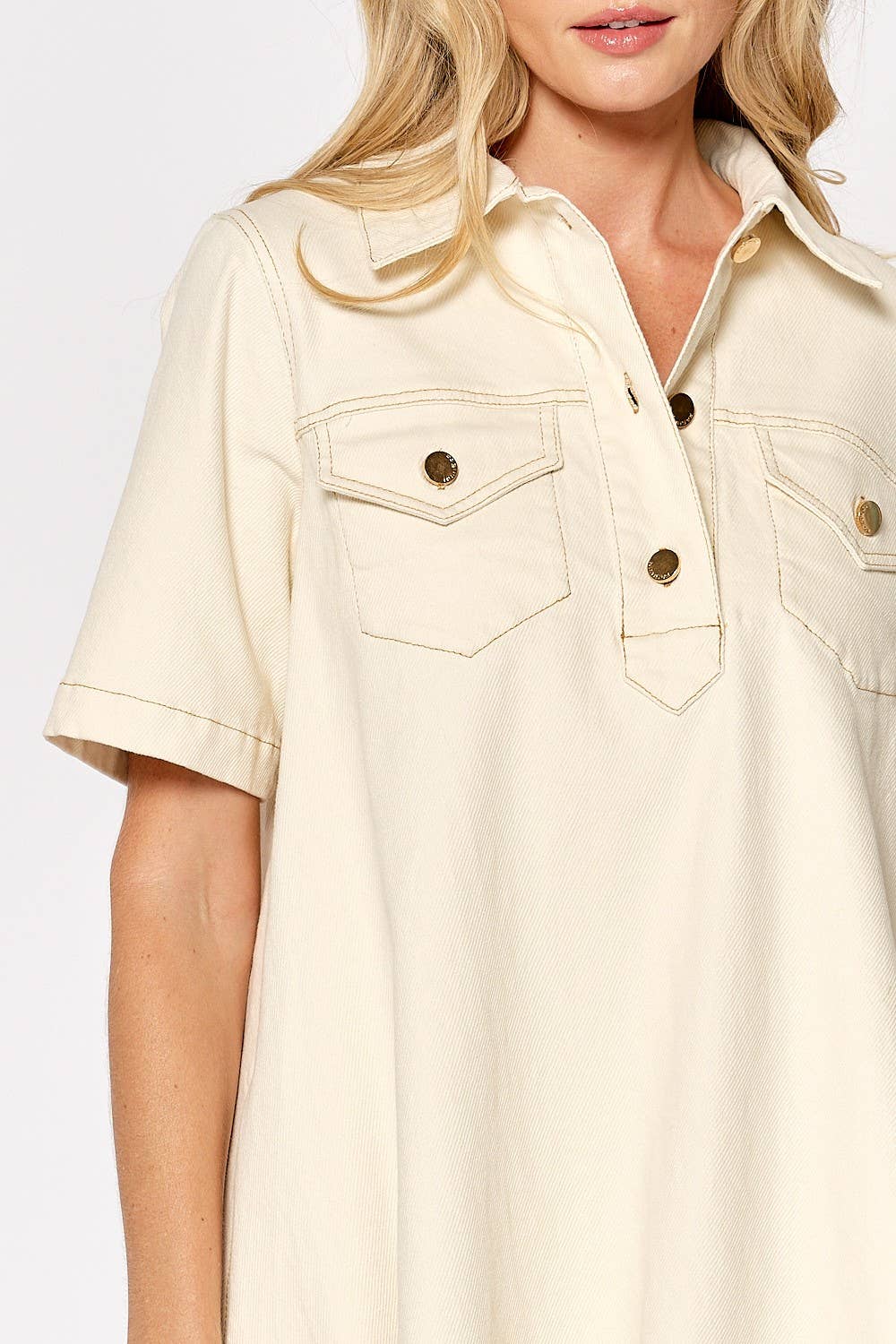 ILD4879 SHORT SLEEVE BUTTON DOWN SHIRT DRESS: CREAM / MEDIUM