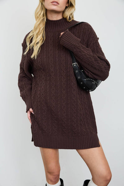 CABLE KNIT MOCK NECK MINI SWEATER DRESS: CHOCOLATE BROWN
