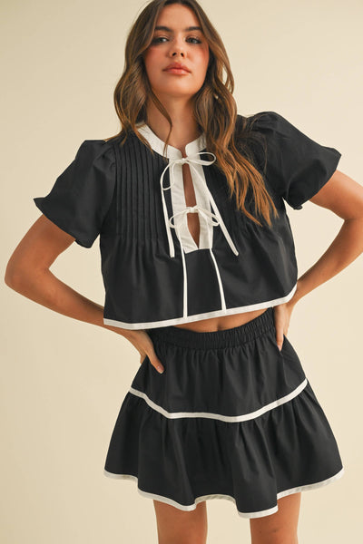CONTRAST TIE TOP AND TIERED MINI SKIRT SET: BLACK/WHITE