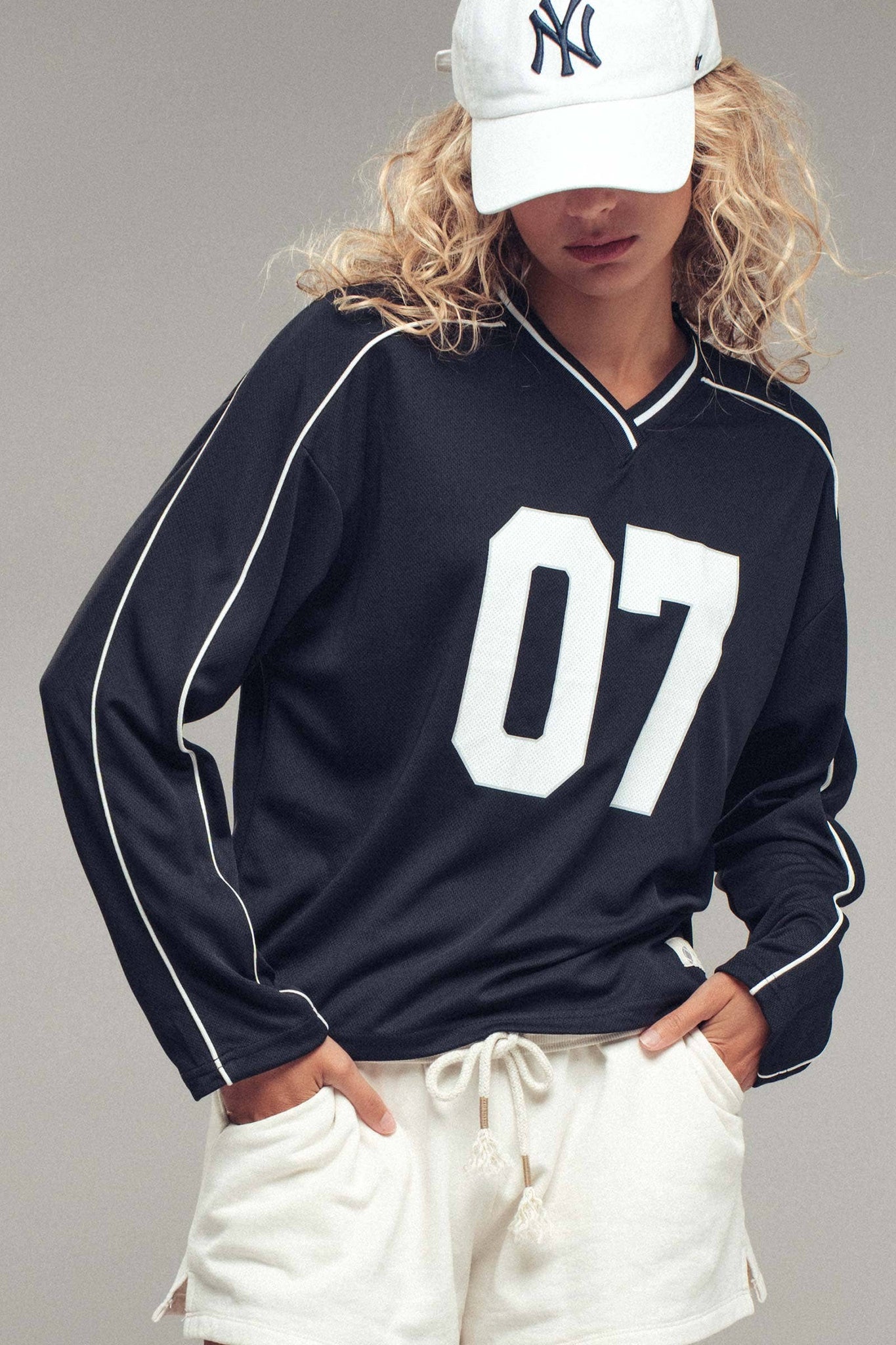 Varsity 07 Graphic V-Neck Jersey Top: Navy
