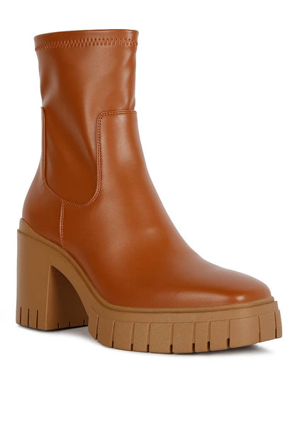 Kokum Faux Leather Platform Heeled Ankle Boot: BLACK