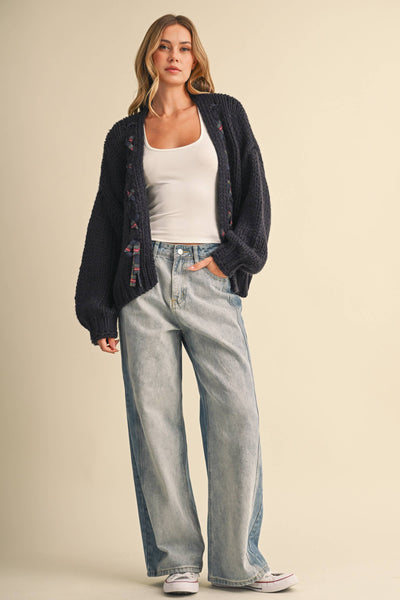 TARTAN PATTERN BRAIDED CHUNKY KNIT CARDIGAN: NAVY