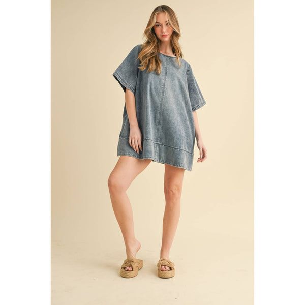 LOOSE FIT WASHED DENIM MINI DRESS: LIGHT WASH
