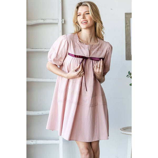 SHORT SLEEVE RIBBON DETAIL SQUARE NECK DRESS: Mauve