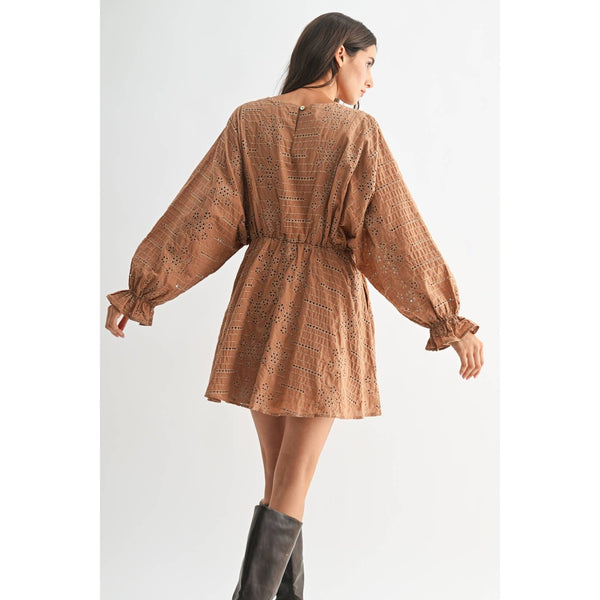 CMD26543AA EMBROIDERED LONG SLEEVE MINI DRESS WITH POCKET: DENIM BLUE/CREAM