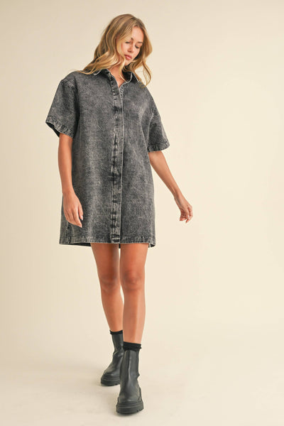 SHORT SLEEVE HIDDEN BUTTON DOWN DENIM SHIRT DRESS