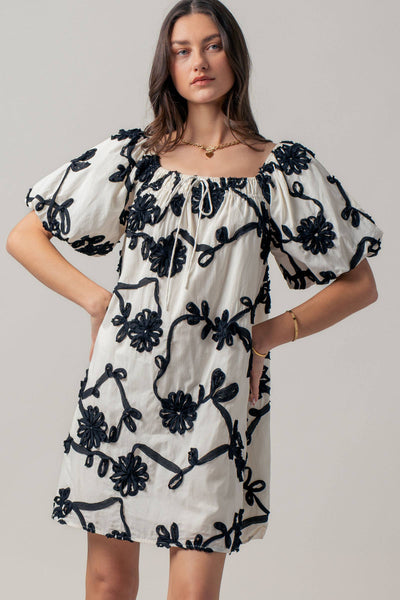 Floral Embroidery Off-Shoulder Puff Sleeve Mini Dres: IVORY / S-2/M-2/L-2