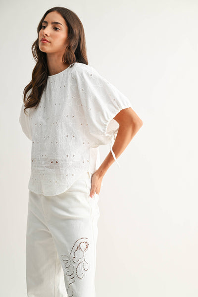 CJT26751 Embroidered White Cotton Blouse: OFF WHITE / S-M-L (3-2-1)