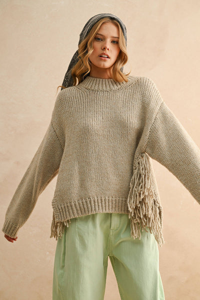FRINGE ON THE SIDE SWEATER TOP: STONE