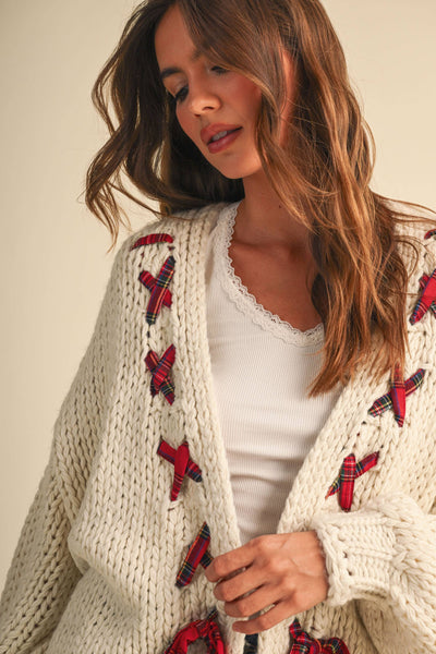 TARTAN PATTERN BRAIDED CHUNKY KNIT CARDIGAN: NAVY
