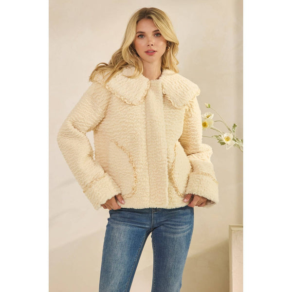 Texture Sherpa Peterpan Collar Short Jacket: Cream