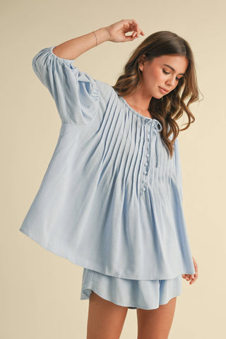 PIN TUCK BALLOON SLEEVE TUNIC TOP