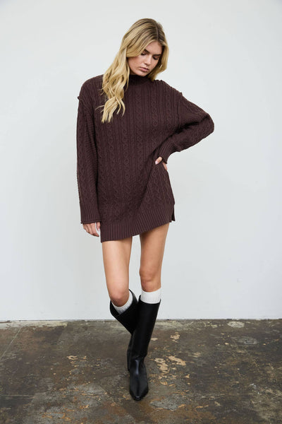CABLE KNIT MOCK NECK MINI SWEATER DRESS: CHOCOLATE BROWN