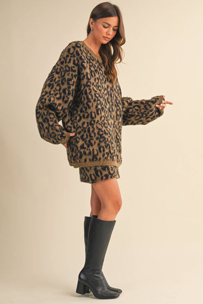 ANIMAL PRINTED OVERSIZED SWEATER TOP AND SKIRT SET: ANIMAL