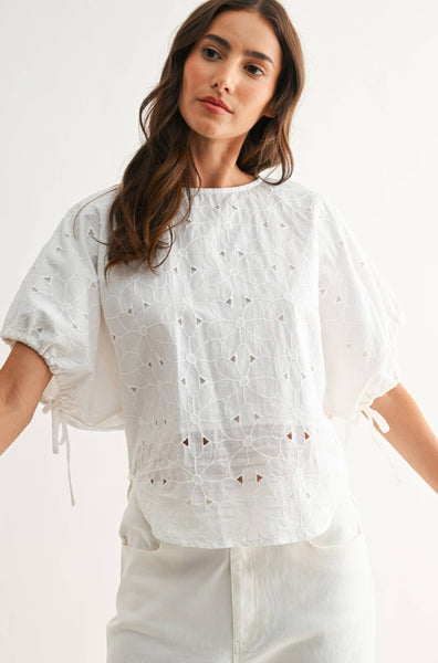 CJT26751 Embroidered White Cotton Blouse: OFF WHITE / S-M-L (3-2-1)