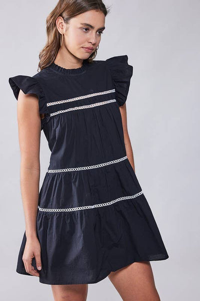 **HAILEE CONT LACE TRIM RUFFLE MINI DRESS: BLACK