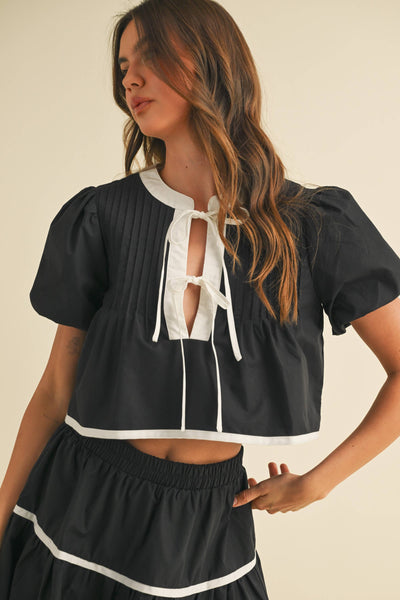 CONTRAST TIE TOP AND TIERED MINI SKIRT SET: BLACK/WHITE