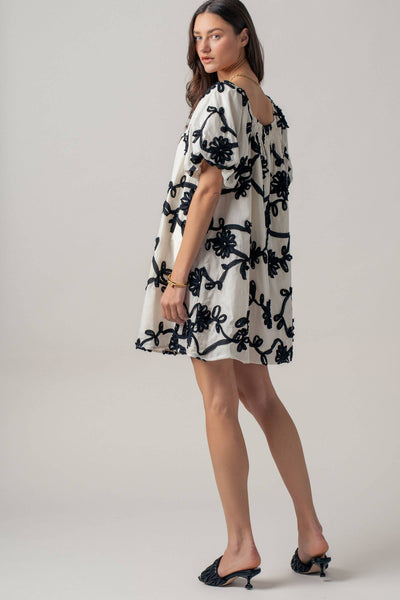 Floral Embroidery Off-Shoulder Puff Sleeve Mini Dres: IVORY / S-2/M-2/L-2