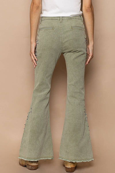 Contrast embroidered stretchable twill flare pants