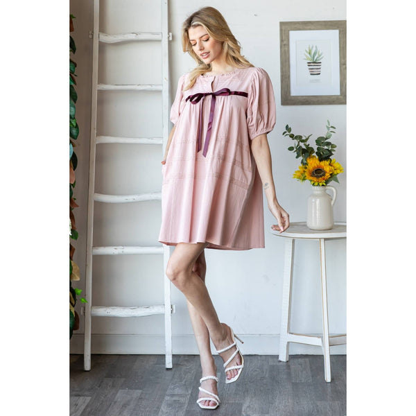SHORT SLEEVE RIBBON DETAIL SQUARE NECK DRESS: Mauve