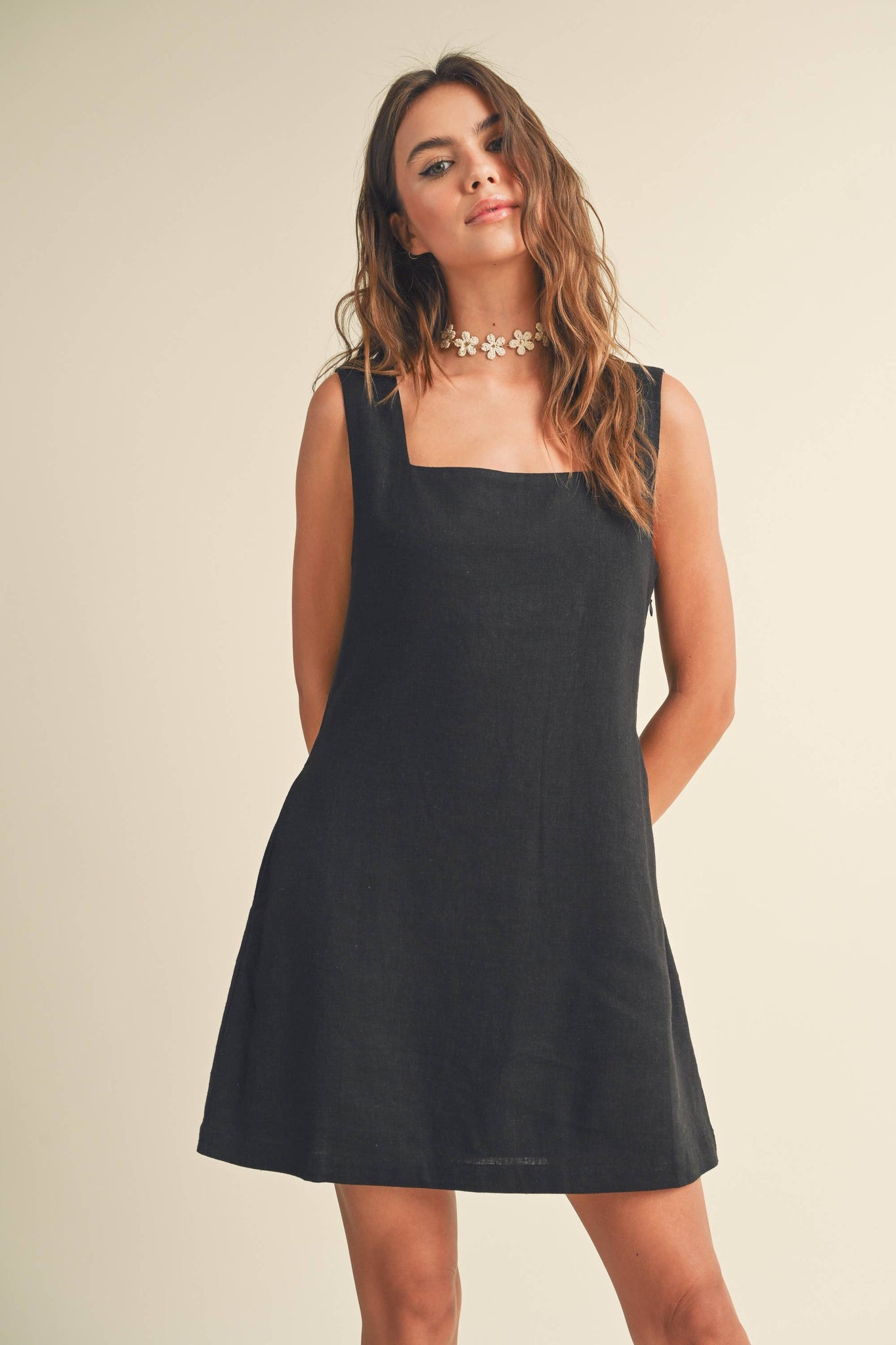 LINEN SQUARE NECK PATTERN MINI DRESS: Black Hidden Harlo LINEN SQUARE NECK PATTERN MINI DRESS: Black Hidden Harlo