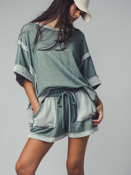 Garner Cozy Reverse Stitch Ribbed Sleeve Sweater: OLIVE