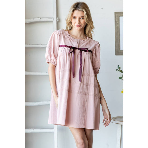 SHORT SLEEVE RIBBON DETAIL SQUARE NECK DRESS: Mauve