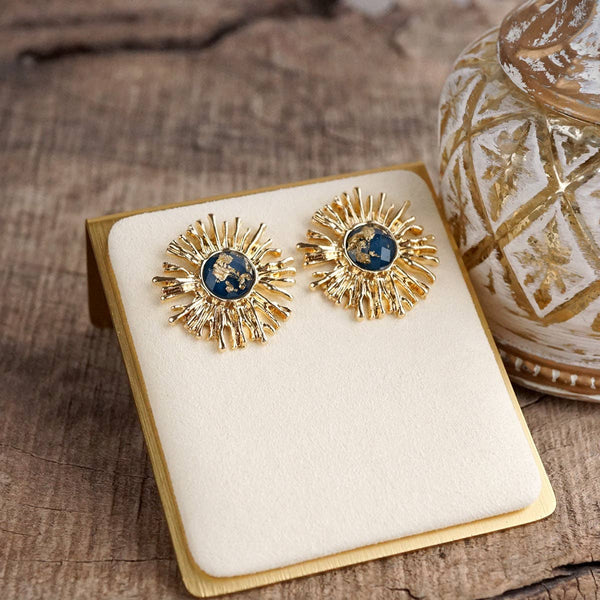 Celestial Gild – Faceted Sunburst Stud Earrings