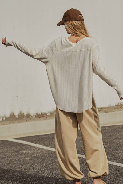 Oversized Waffle Knit High-Low Tunic Top: IVORY / S-M-L:2-2-2