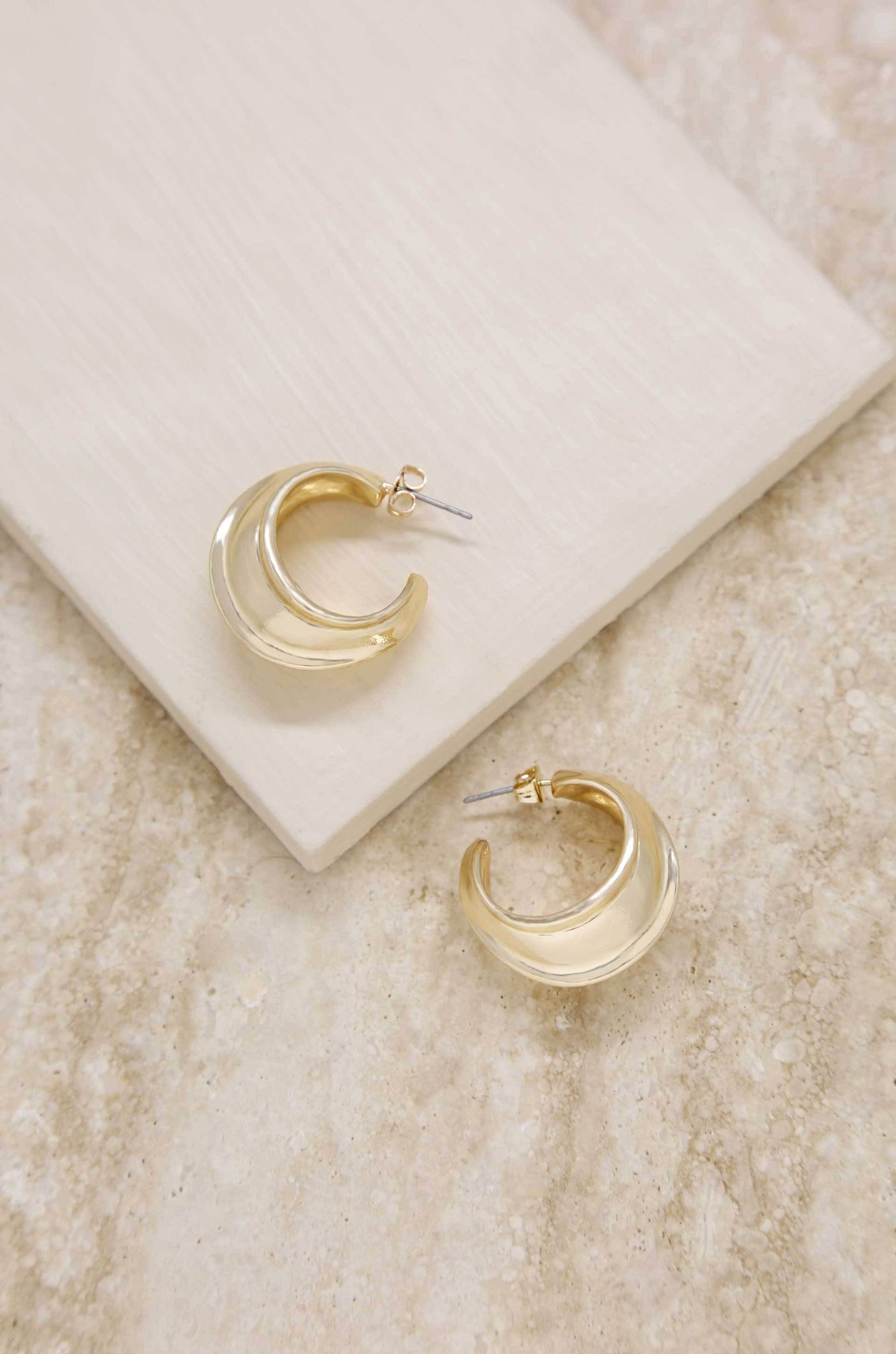Simple Crescent 18k Gold Plated Earrings