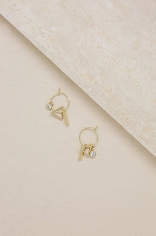 Simple Treasures Earring in Gold